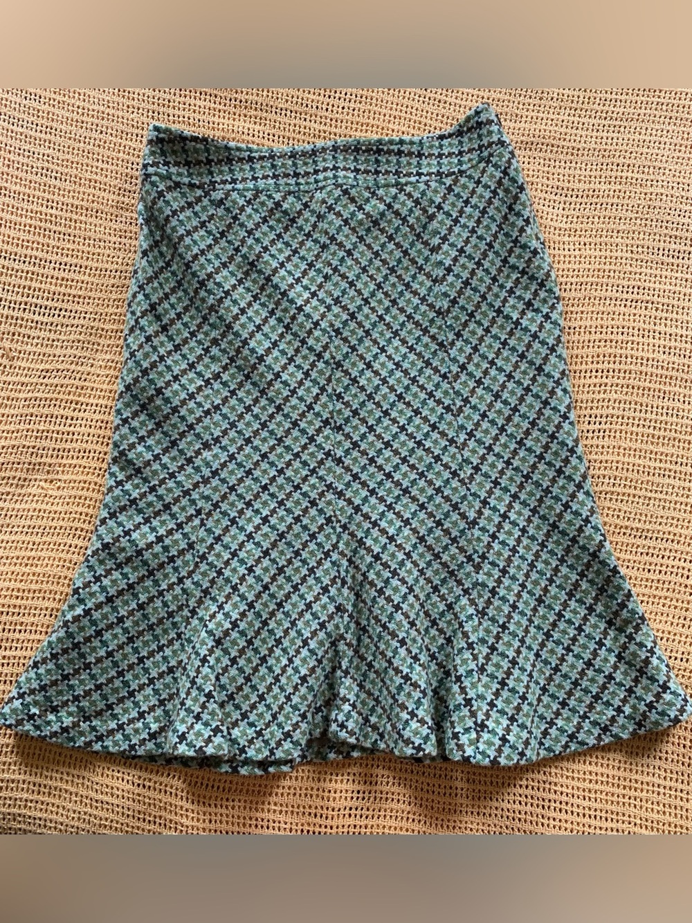 Women's Alfani Green Patterned Flared Skirt Size 4